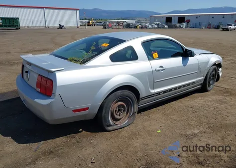 2008 Ford Mustang V6 Deluxe/V6 Premium from USA, damaged, VIN 1ZVHT80N785208831